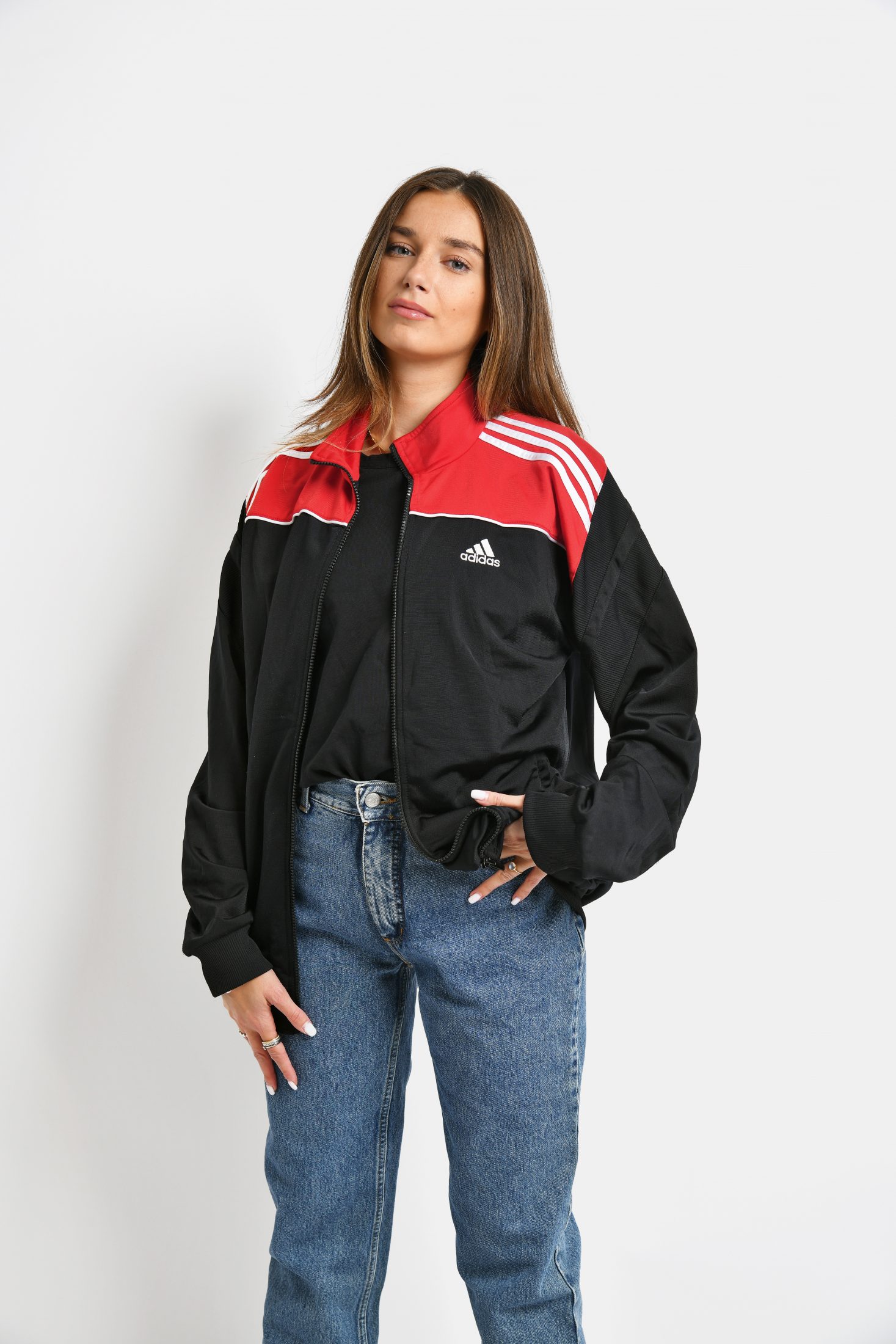Vintage black jacket red | Shop vintage 80s 90s windbreaker online
