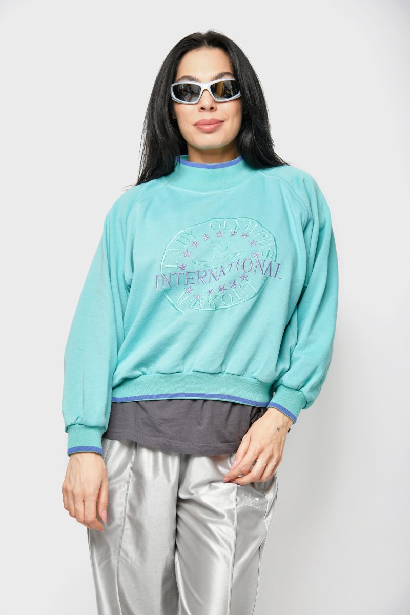 Vintage sweatshirt baby blue